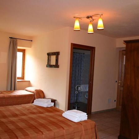 Hotel La Ginestra Cesana Torinese Exterior photo